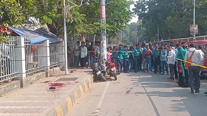 খুলনায় আদালত চত্ত্বরে দুর্বৃত্তের গুলিতে নিহত ২